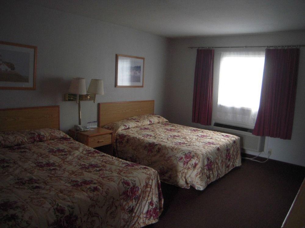 Oak Hill Inn And Suites Tahlequah Extérieur photo